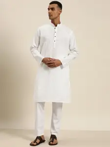 SOJANYA Men White Kurta with Pyjamas