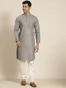 SOJANYA Men Kurta with Churidar
