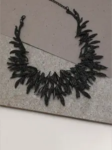 SOHI Black Stone Statement Necklace