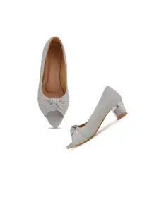 SCENTRA Women Silver-Toned Party Block Pumps