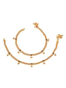 AanyaCentric Women Gold-Plated & Beaded Anklets