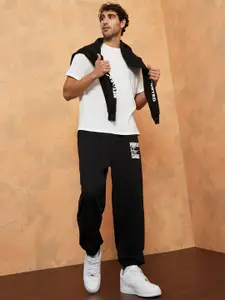 Styli Men Placement Print Oversized Jogger