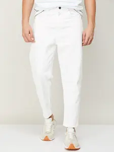 Forca Men White Straight Fit Low Distress Jeans