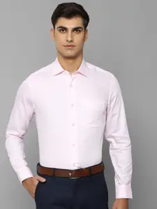 Louis Philippe Men Pink Solid Slim Fit Formal Shirt