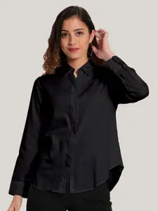 Indietoga Women Black Classic Slim Fit Formal Shirt
