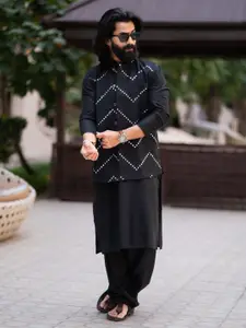 VASTRAMAY Men Embroidered Nehru Jacket With Solid Kurta And Patiala Set