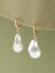 SOHI White & Gold-Plated Pearls Contemporary Hoop Earrings