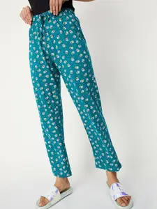 max Women Green Quirky Printed Cotton Lounge Pant