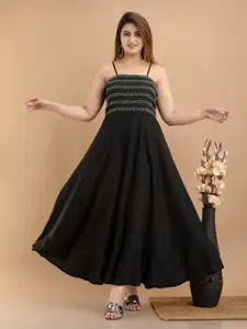 DRESSAR Black Maxi Dress