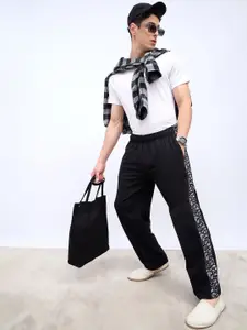 Styli Men Paisley Print Relaxed Fit Joggers