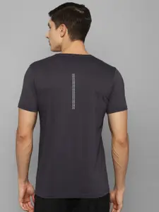Louis Philippe Sport Men Grey Typography Printed Slim Fit T-shirt