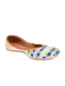 DESI COLOUR Women Embellished Ethnic Mojaris Flats