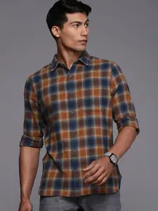 WROGN Men Brown & Navy Relaxed & Smart Fit Checked Casual Shirt