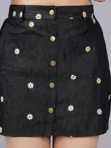 SUMAVI-FASHION Women Black & White Embroidered Linen Mini Skirt