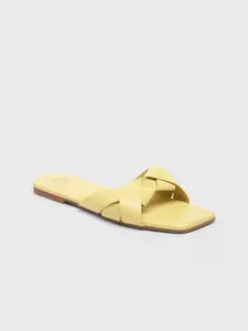 20Dresses Women Yellow Open Toe Overlap Flats