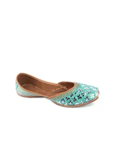 DESI COLOUR Women Embellished Ethnic Mojaris Flats
