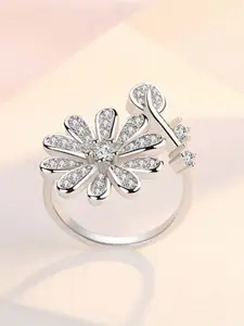 UNIVERSITY TRENDZ Women Silver-Plated Floral Stainless Steel Ring