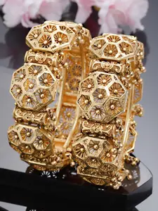 KARATCART Set Of 2 Gold-Plated Kundan Studded Rajwadi Bangle