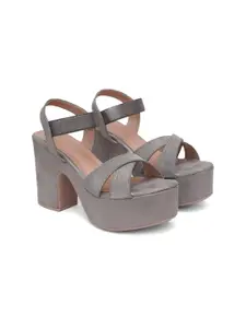 SHUZ TOUCH Women Grey Platform Sandals