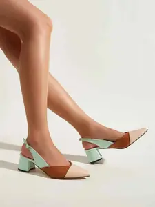 Shoetopia Cream-Coloured & Green Colourblocked Block Pumps with Buckles