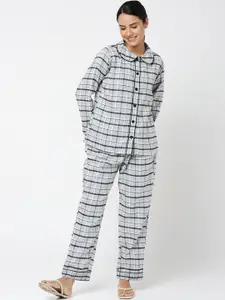 Smarty Pants Women Grey & White Peter Pan Collar  Checked Night suit