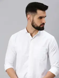 SHOWOFF Men White Comfort Striped Casual Shirt