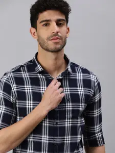 SHOWOFF Men Comfort Gingham Checked Casual Shirt