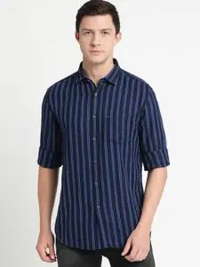 Turtle Men Navy Blue Slim Fit Striped Cotton Casual Shirt