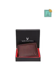 WildHorn Men  Textured Leather Two Fold Wallet