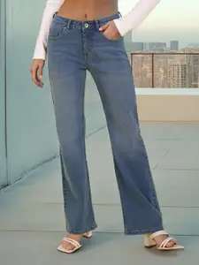 Flying Machine Women Blue Straight Fit Light Fade Stretchable Jeans