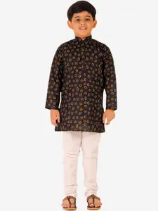 Pro-Ethic STYLE DEVELOPER Boys Printed Pure Cotton Kurta with Pyjamas