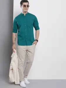 The Indian Garage Co Men Green Solid Cotton Casual Shirt