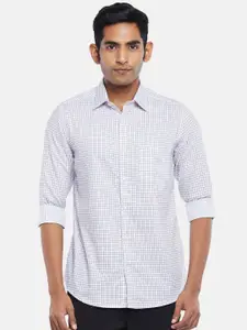 BYFORD by Pantaloons Men Off White Slim Fit Grid Tattersall Checked Formal Shirt