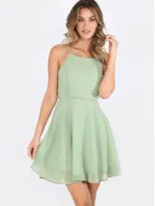 La Aimee Women Green Solid Dress
