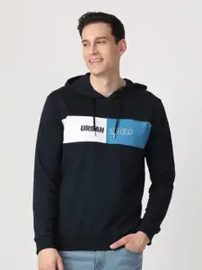 Lee Men Typography Colourblocked Hooded Sweatshirt