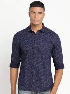 Turtle Men Navy Blue Slim Fit Printed Pure Cotton Casual Shirt