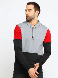 Maniac Men Colourblocked Hooded Cotton Sweatshirt