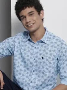 The Indian Garage Co Men Abstract Print Casual Shirt