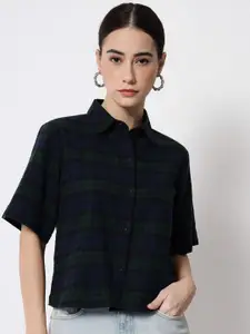 CHARMGAL Women Tartan Checked Crop Casual Shirt