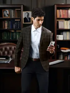 Blackberrys Men Solid Single-Breasted Slim-Fit Blazers