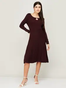 CODE by Lifestyle Red Keyhole Neck A-Line Dress