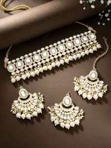 Peora White Gold-Plated Kundan Pearl Studded Choker Necklace Jewellery Set