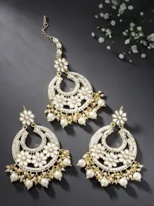 Peora White Gold Plated Kundan Pearl Studded Earrings & Maang Tikka Jewellery Set