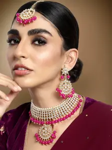 Peora Pink & White Gold-Plated Kundan & Beaded Choker Necklace With Earring & Maang Tika