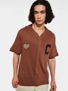 max Men Solid V-Neck Cotton T-Shirt