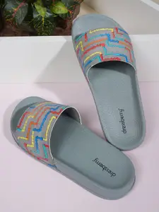 DressBerry Women Printed Sliders