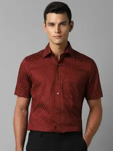 Louis Philippe Men Classic Floral Opaque Printed Formal Shirt