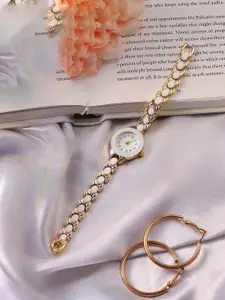 HAUTE SAUCE by  Campus Sutra HAUTE SAUCE by Campus Sutra Women Dial & Stainless Steel Bracelet Style Straps Analogue Watch AW24_HSWC1237