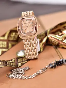 DressBerry Women Embellished Dial & Bracelet Style Straps Analogue Watch HOBDB-312-RG