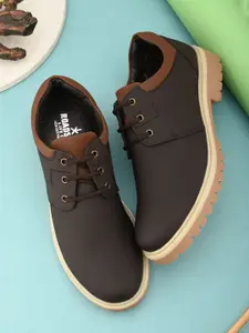 The Roadster Lifestyle Co Men Derbys